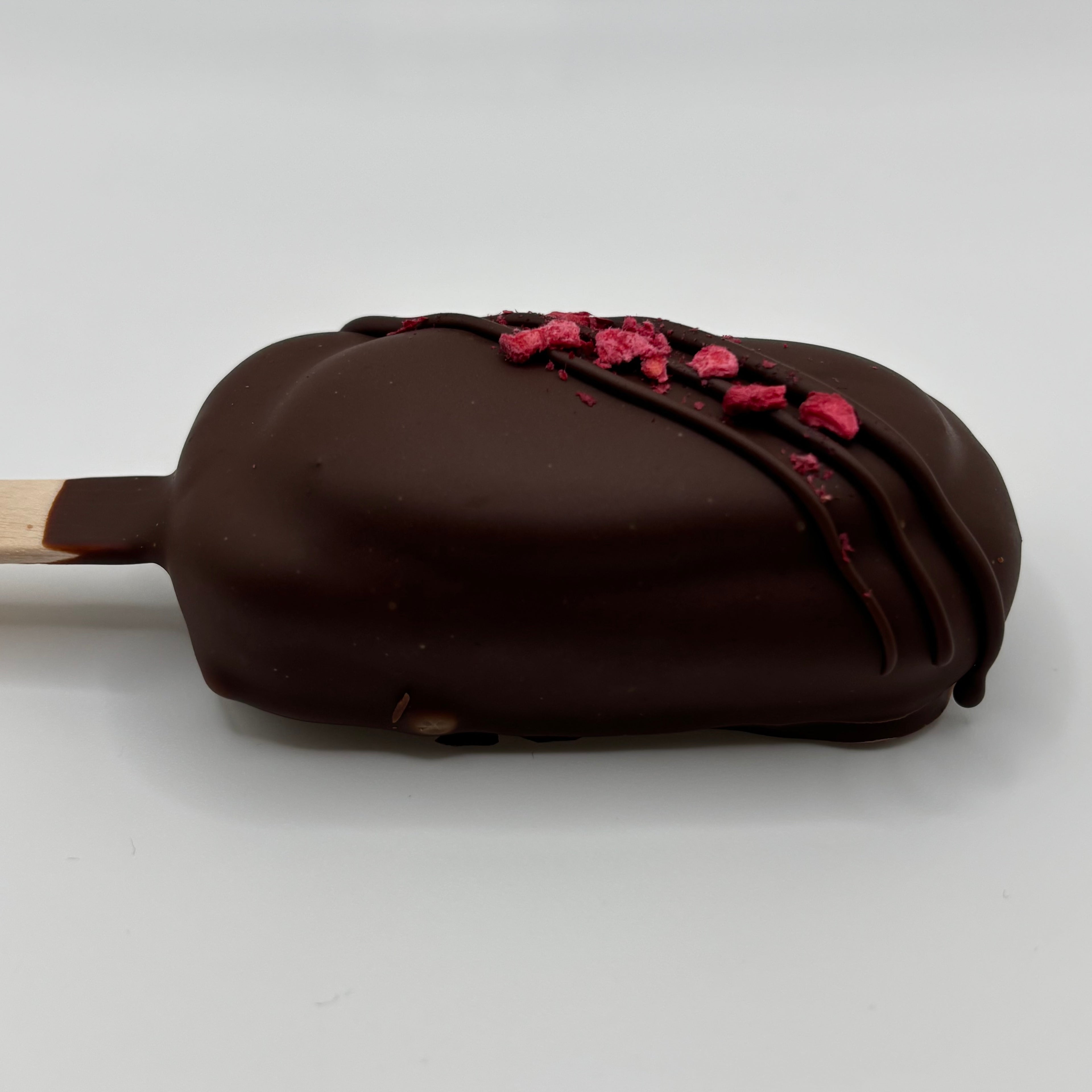 Cheesecake sur bâton Choco-framboise